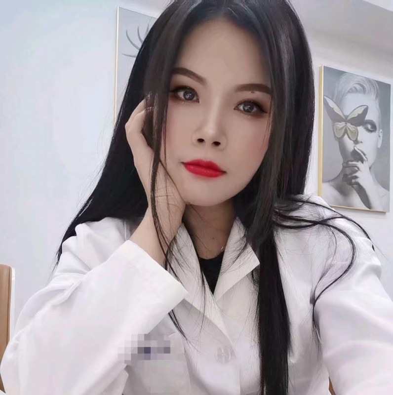  深~hou很爽的小妹妹